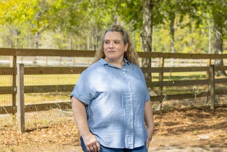 Erin Schaeffer at her home in St. George, Georgia. (David Steele for KFF Health News)